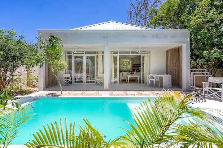 Private pool villa 150 meters from the beach